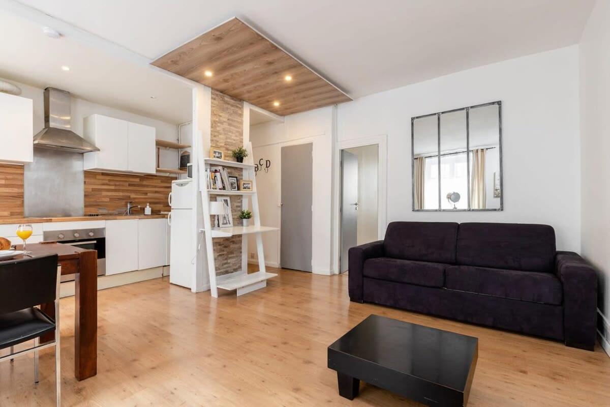 Avenue De Mars 2Br Apartment Paris Luaran gambar